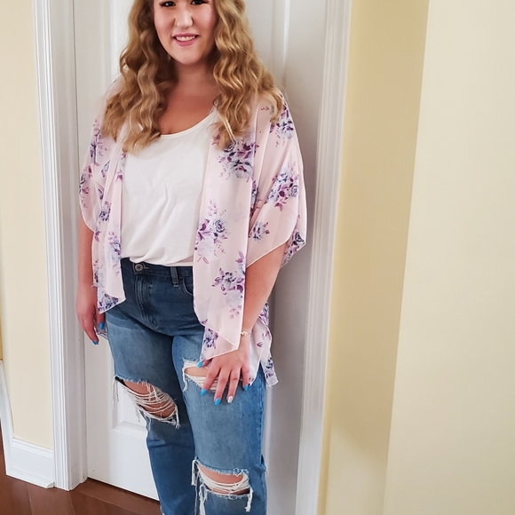 Meet your Posher, Shawna - Picture 3 of 3